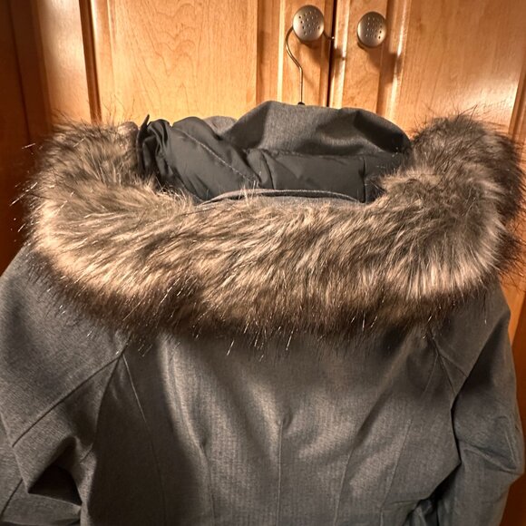 Brand New North Face Parka - Picture 5 of 6